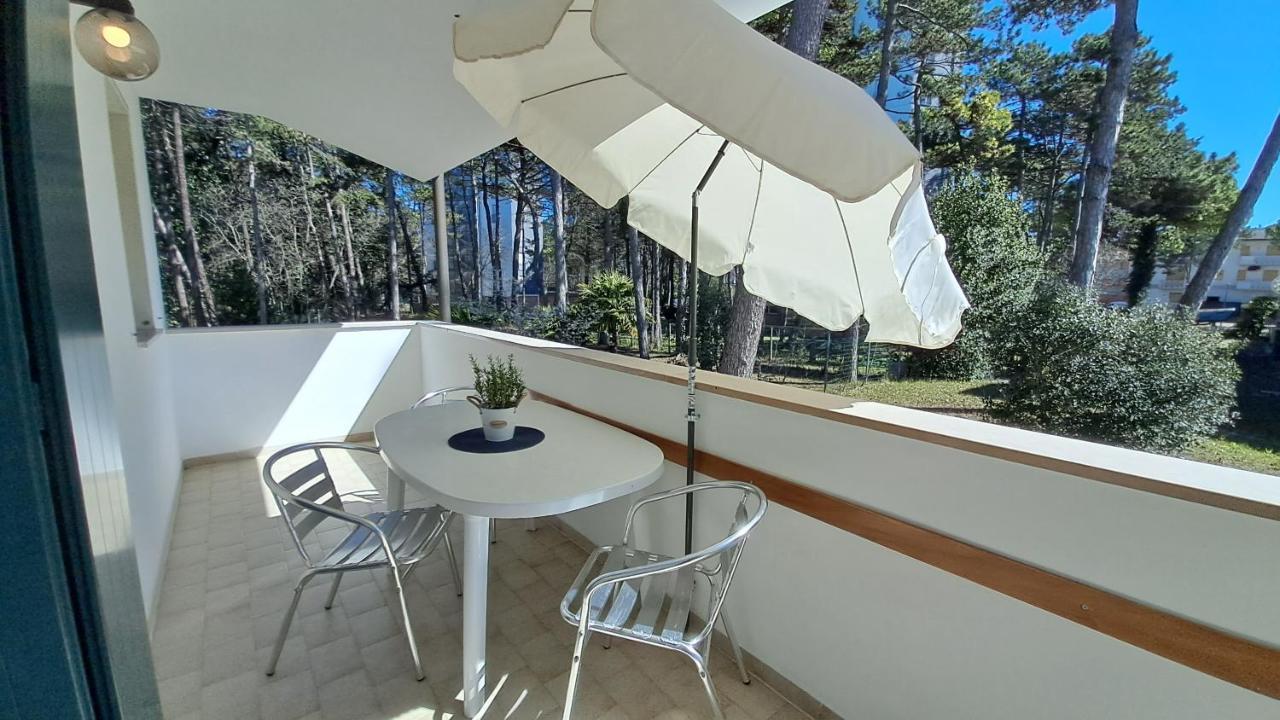 Villa Barbara Fra I Pini Lignano Sabbiadoro Eksteriør billede
