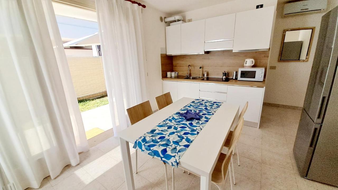 Villa Barbara Fra I Pini Lignano Sabbiadoro Eksteriør billede