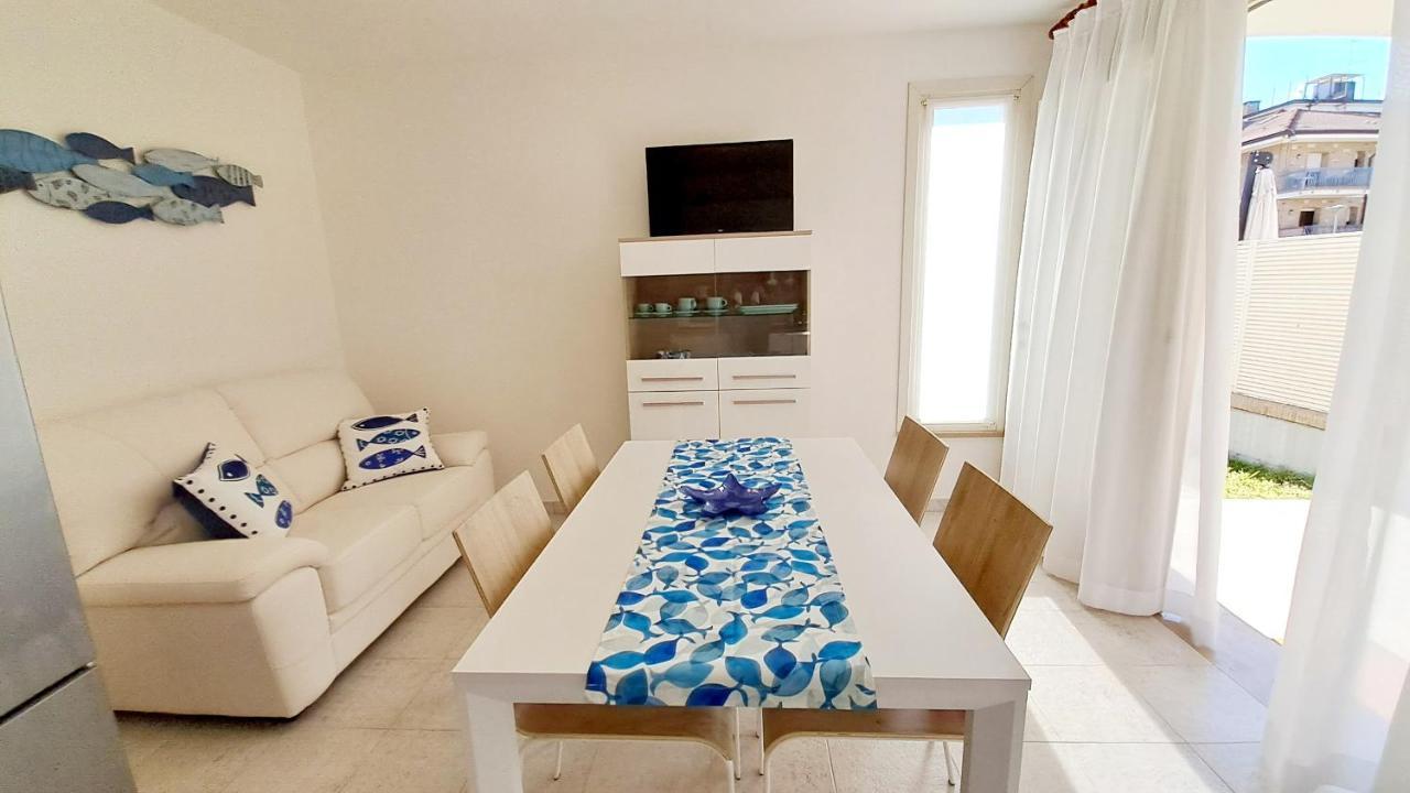 Villa Barbara Fra I Pini Lignano Sabbiadoro Eksteriør billede