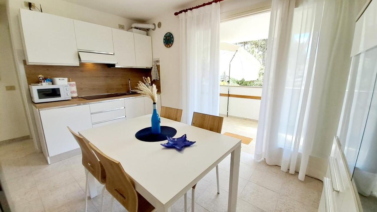 Villa Barbara Fra I Pini Lignano Sabbiadoro Eksteriør billede